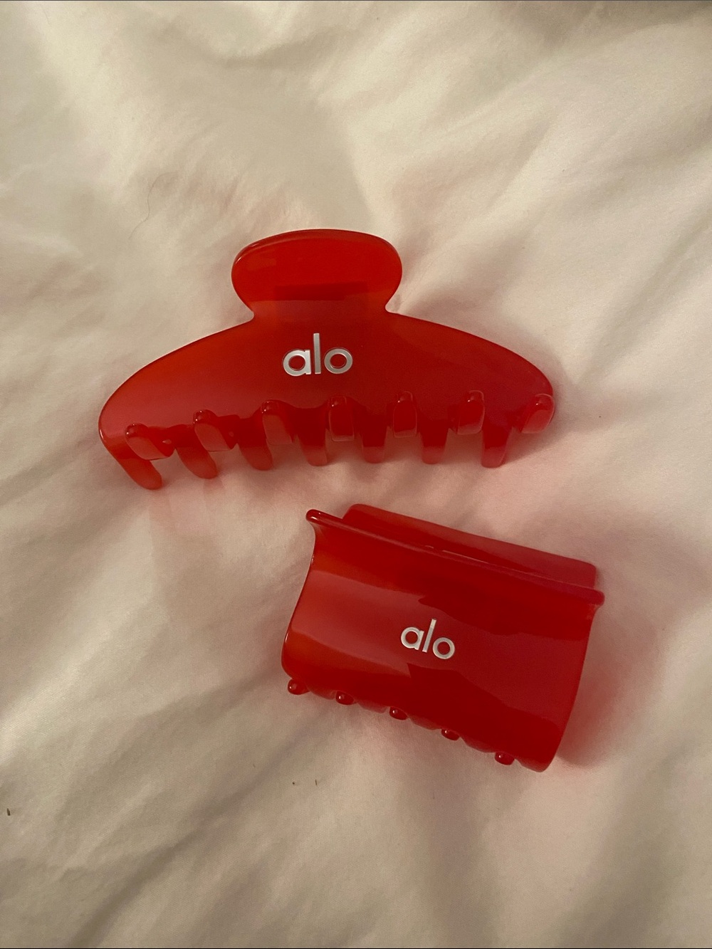 Alo Red Hair Claw Clips - Set of 2